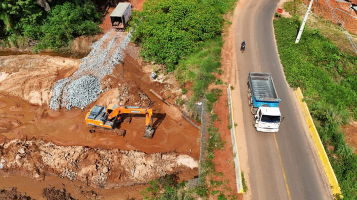 esta-nova-etapa-corresponde-a-canalizacao-dos-corregos-no-trecho-que-vai-da-travessia-do-setor-tiuba-ate-o-cruzamento-com-a-av-blumenau-no-setor-palmas