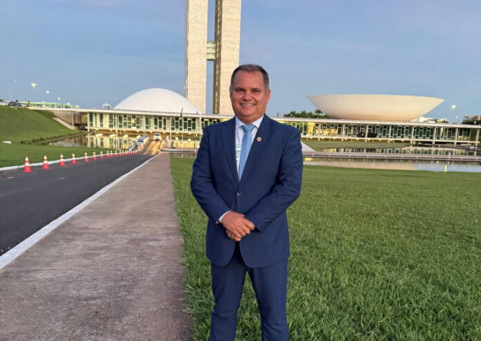 8a2979eb5bdb62a6c5d92e9213c8e014